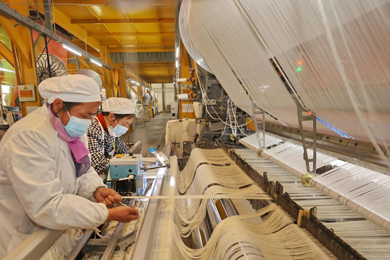 نانتونغ، جيانغسو: شركات المناشف تكثف إنتاج منتجات التصدير 