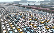 ليوتشو، قوانغشي: الانشغال في تصدير السيارات خلال عيد الربيع