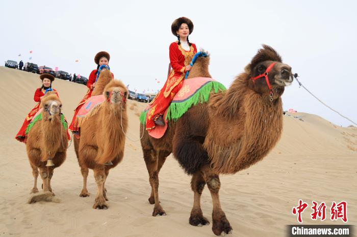 منطقة شينجيانغ الصينية تشهد انتعاشا في قطاع السياحة خلال الشهرين الأولين