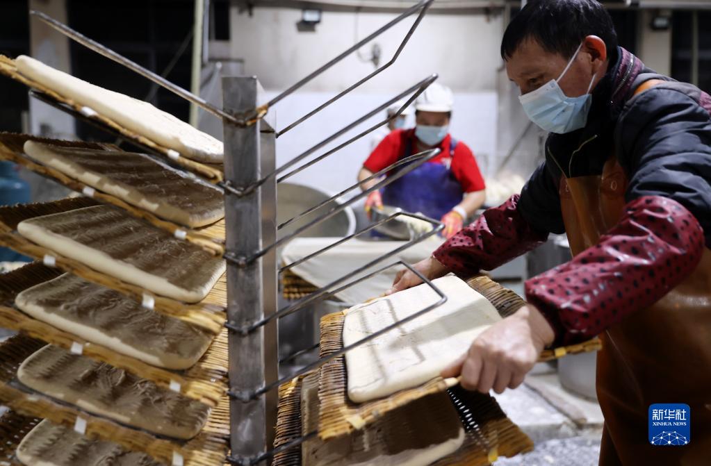 محافظة شيبينغ تنتج 150 طنا من التوفو وغيرها من منتجات فول الصويا يوميا