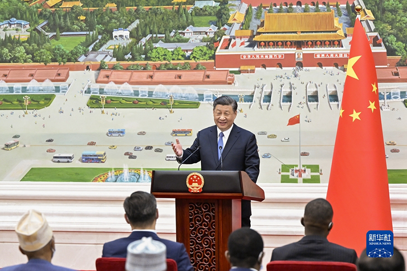 الرئيس الصيني يتسلم أوراق اعتماد 70 سفيرا