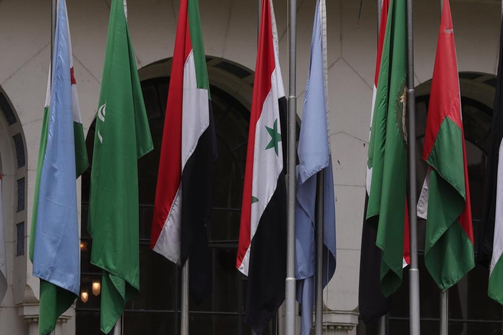 تقرير إخباري: الجامعة العربية تقرر استعادة سوريا لمقعدها وتشكيل لجنة لتسوية النزاع السوداني ودعم القضية الفلسطينية