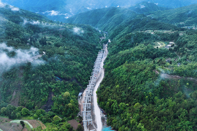 تقدم متسارع لأعمال بناء طريق ميتسانغ في سيتشوان
