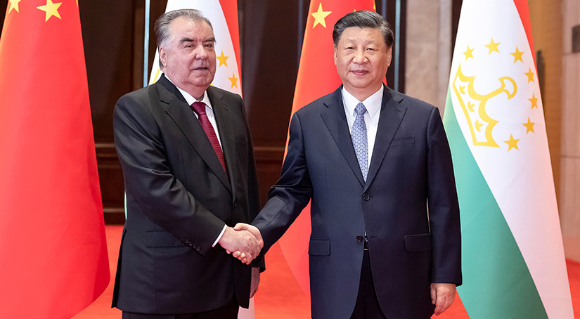 الرئيسان الصيني والطاجيكي يعقدان محادثات ويتعهدان بتعزيز التعاون