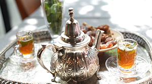 في اليوم العالمي للشاي.. طقوس وعادات تحضيره وشربه في دول شمال أفريقيا (الجزائر)