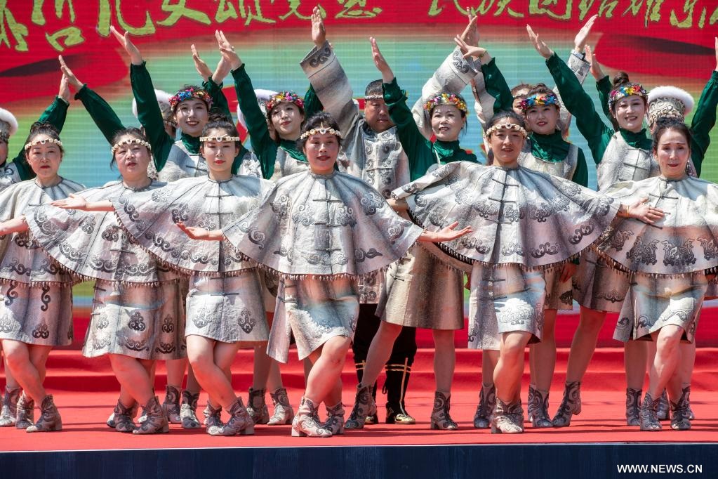 فعاليات مهرجان ووريقونغ في مقاطعة هيلونغجيانغ بشمال شرقي الصين