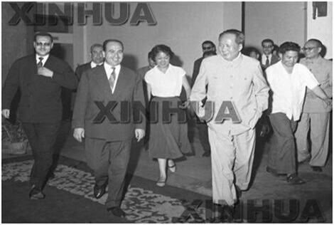 17  مايو 1960، لقاء جمع بين ماو تسي تونغ وكريم بلقاسم نائب الرئيس ووزير الشؤون الخارجية الجزائري