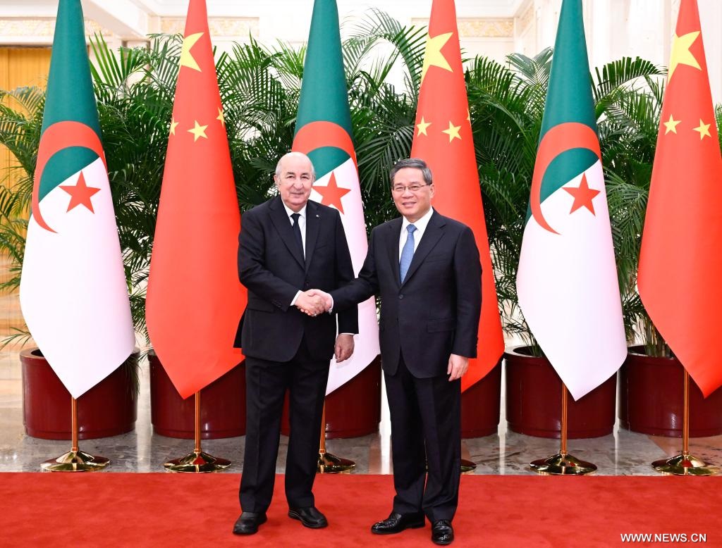 رئيس مجلس الدولة الصيني: على الصين والجزائر تعزيز التعاون في المجالات الصاعدة