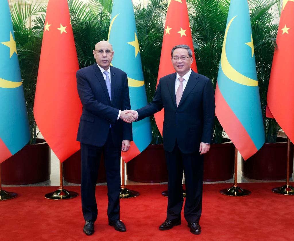 رئيس مجلس الدولة الصيني يلتقي الرئيس الموريتاني