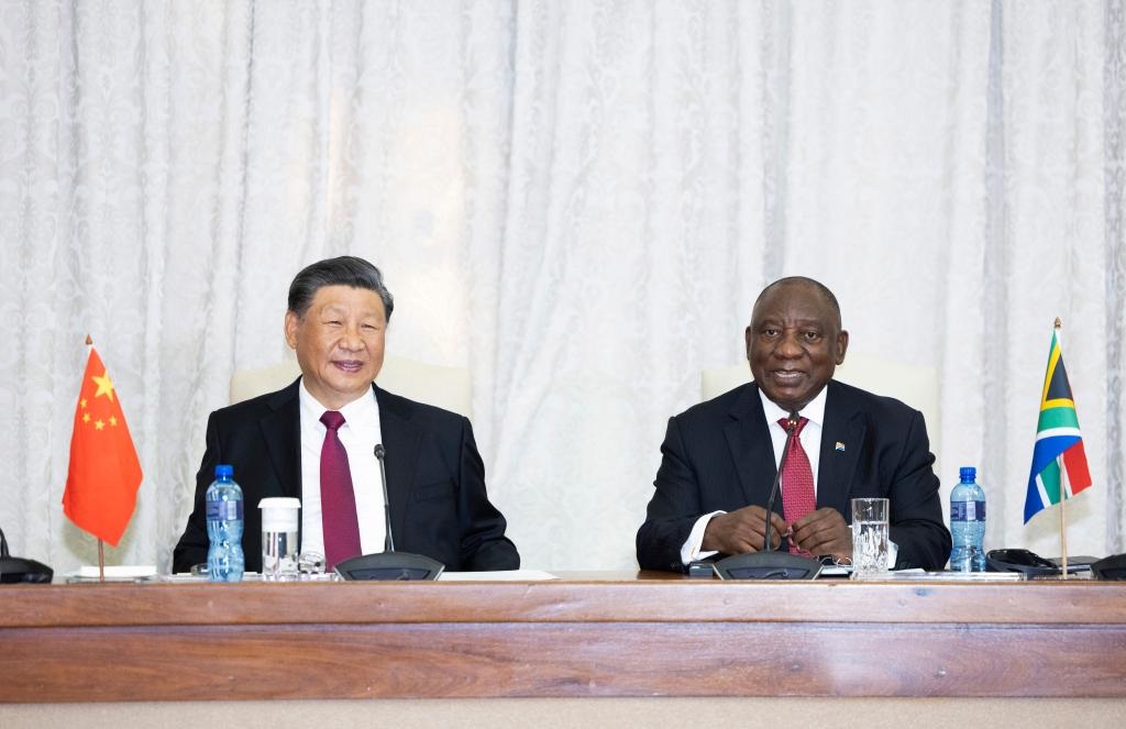 مقالة : شي يدعو الصين وجنوب إفريقيا إلى تعزيز الشراكة في العصر الذهبي
