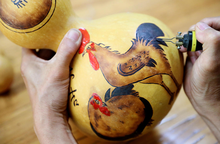 من 400 سنة، والفن يعطي حياة جديدة لقرع الكلاباش في تشينغداو