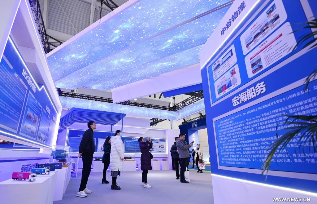 افتتاح معرض صناعة الشحن البحري الدولي في تيانجين بشمالي الصين