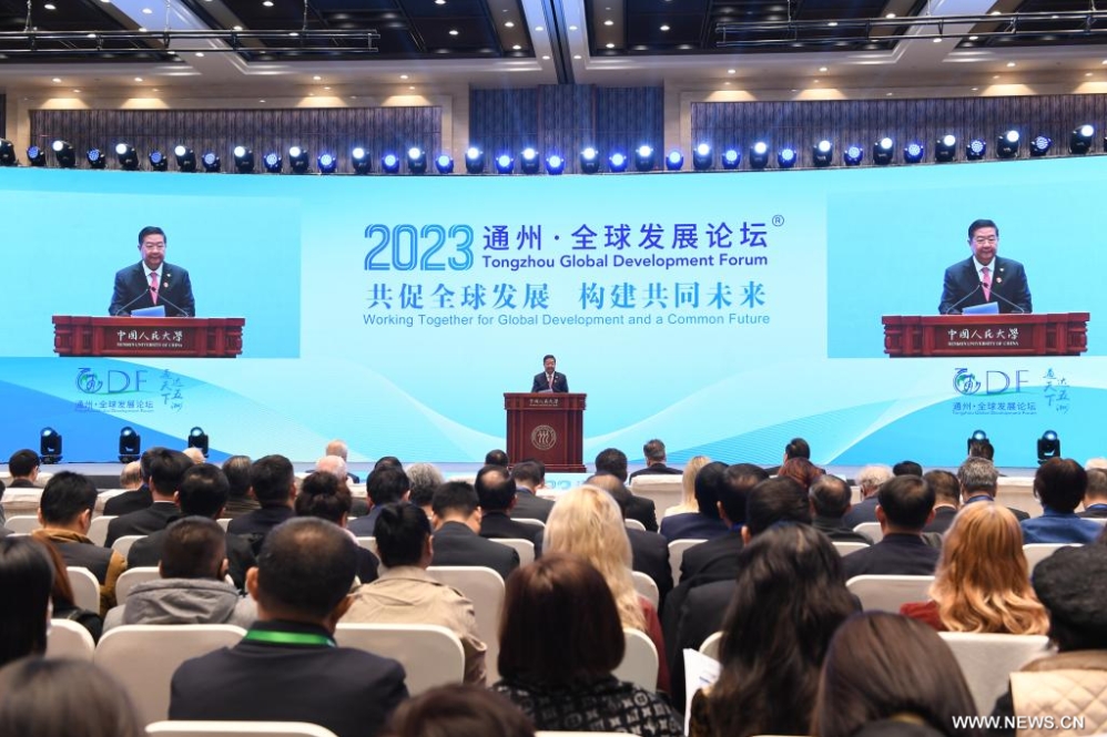 خبراء يستجمعون الحكمة في بكين لمعالجة تحديات التنمية العالمية