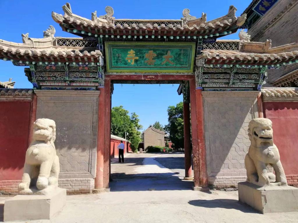 إعادة افتتاح معبد صيني عمره 1600 عام بعد عملية ترميم استمرت عامين