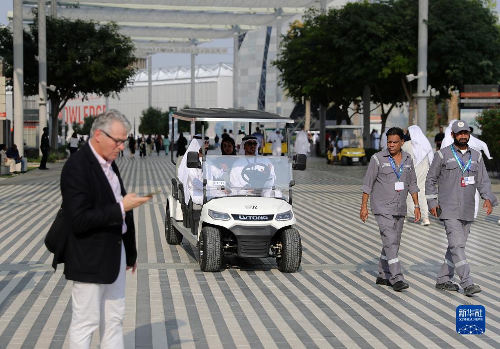 السيارات الكهربائية الصينية تساهم في مؤتمر تغير المناخ بدبي