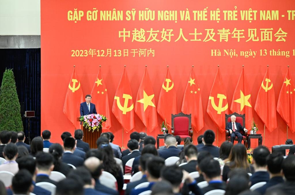 شي: أساس الصداقة بين الصين وفيتنام يرتكز على شعبي البلدين والشبان سيصنعون مستقبلها