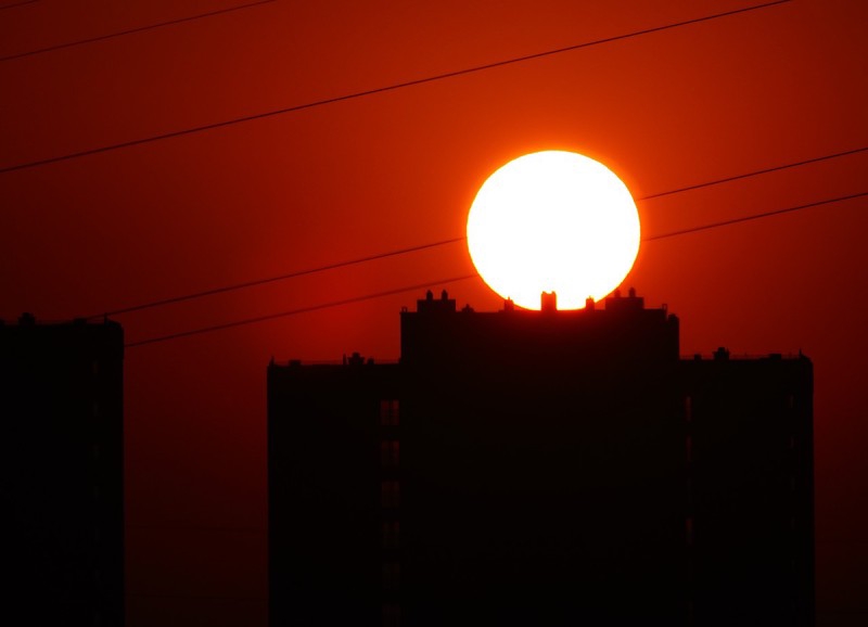 أضخم شمس في العام تشرق على إيتشانغ بهوبي