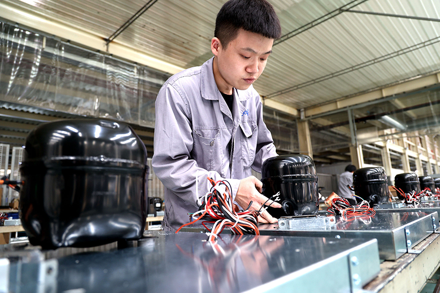 بلدة شينغفو، من صناعة أواني القصب إلى مركز صناعة الأجهزة المطبخية في الصين
