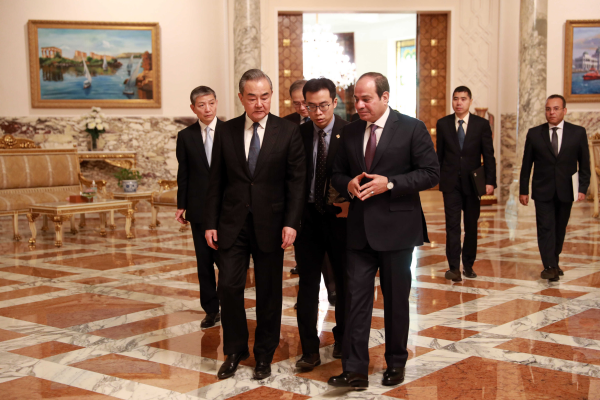 الرئيس المصري ووزير الخارجية الصيني يبحثان العلاقات الثنائية والصراع في غزة