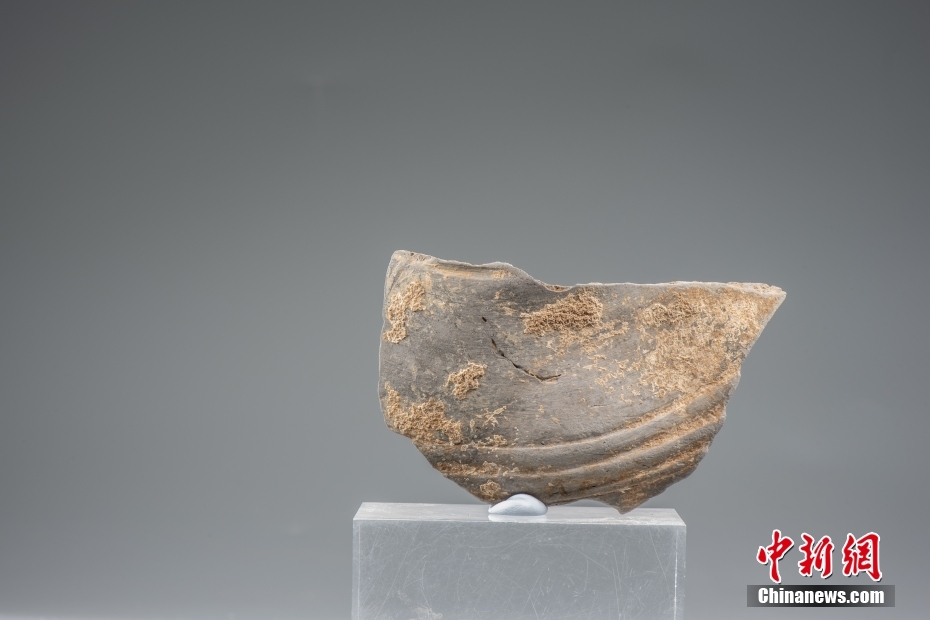 علماء آثار يكتشفون ورشة عمل قديمة للفخار في مقاطعة شنشي الصينية