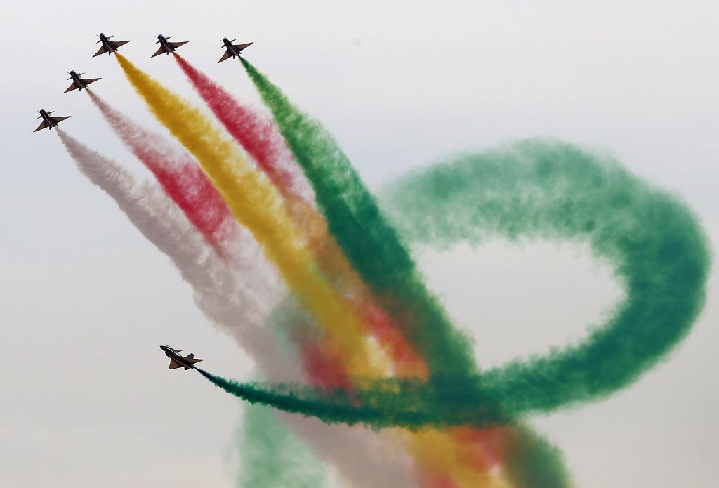 الصورة: استعراضات جوية صينية في معرض الدفاع العالمي في الرياض