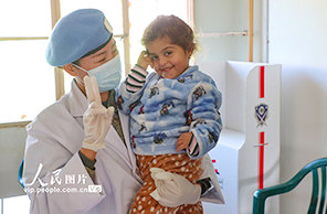 "الخوذ الزرقاء" الصينية تقدم خدمات طبية مجانية في لبنان