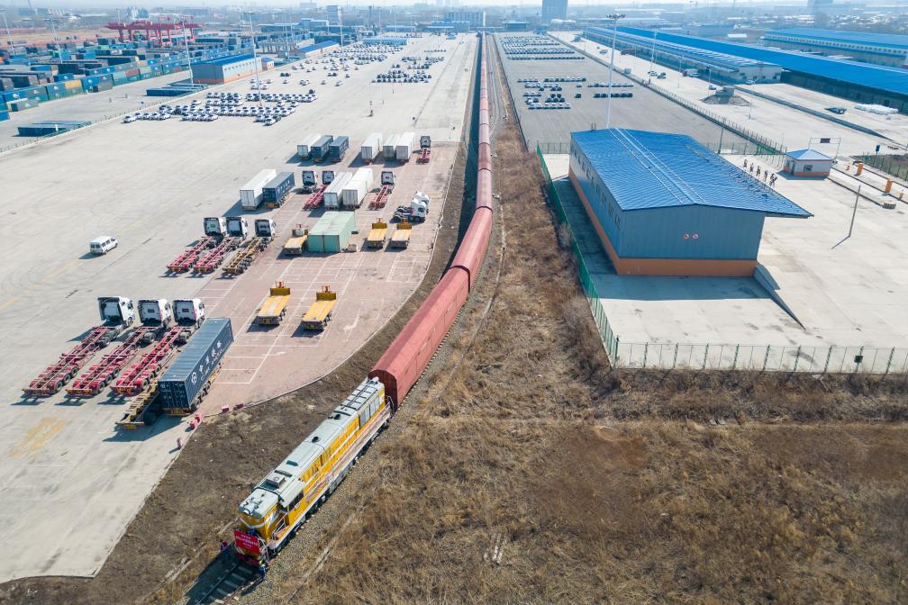 الصورة: إطلاق طراز جديد من قطارات الشحن بين الصين وأوروبا من شمال شرقي الصين