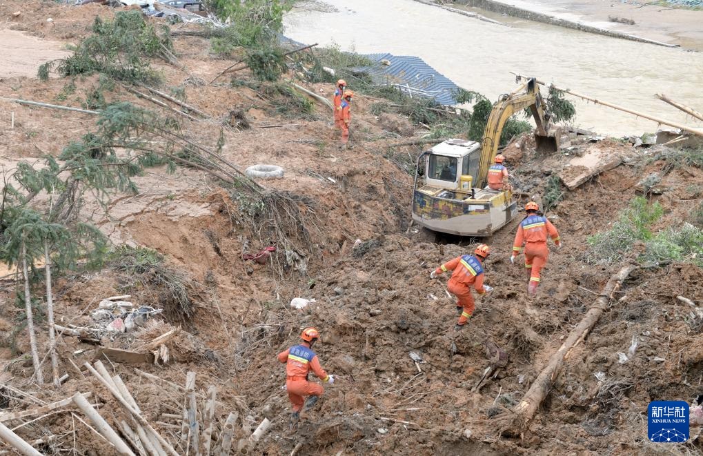 الصين تعزز جهود الإغاثة من الفيضانات في مقاطعة قوانغدونغ