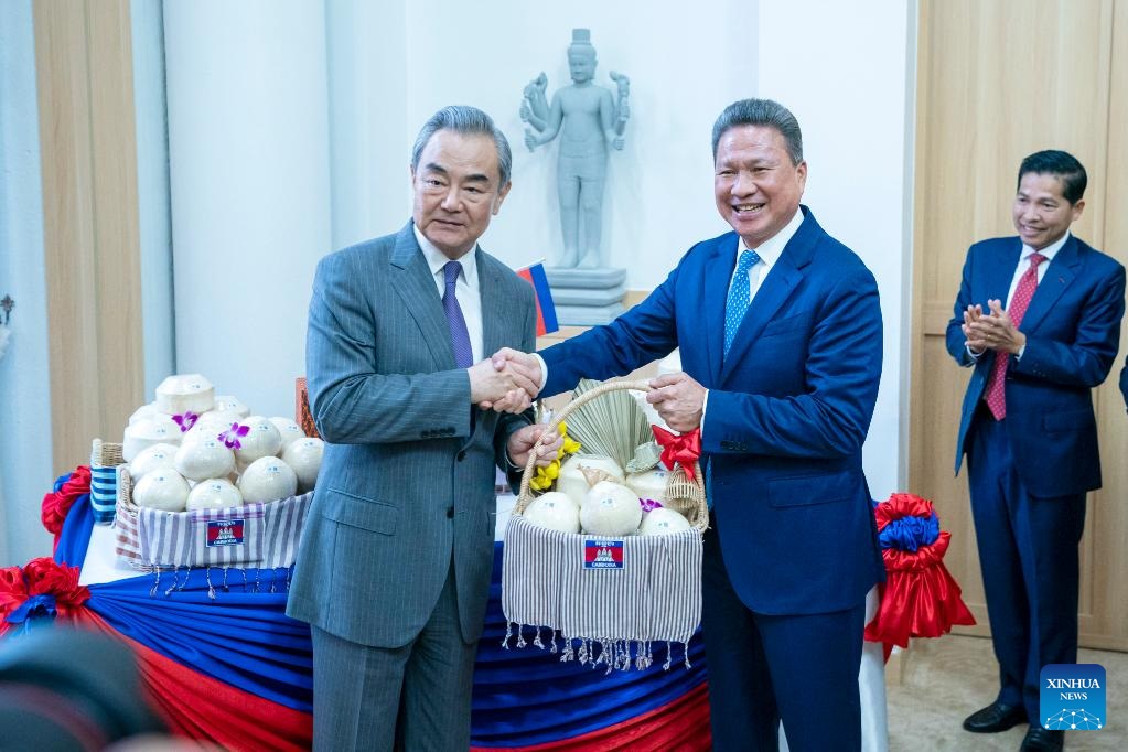 الصين وكمبوديا تمضيان قدما في بناء مجتمع مصير مشترك صيني-كمبودي عالي الجودة وعالي المستوى وعالي المعايير