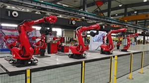 فيديو: شنيانغ، لياونينغ: تجربة إيقاع الأداء الفائق للروبوتات الصناعية