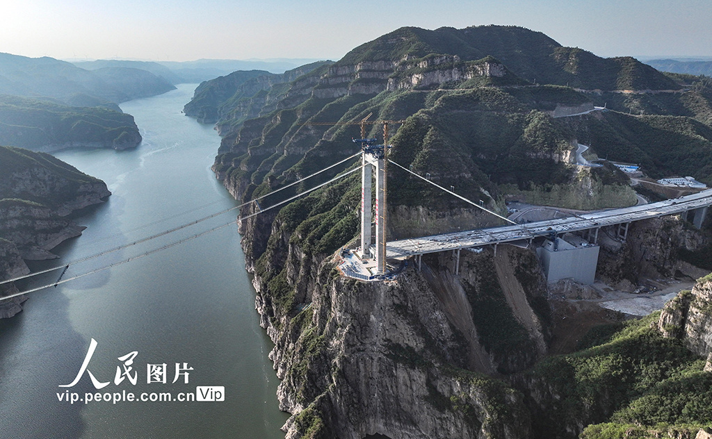 تسريع أعمال بناء جسر جيوان-شينآن العابر على النهر الأصفر في خنان