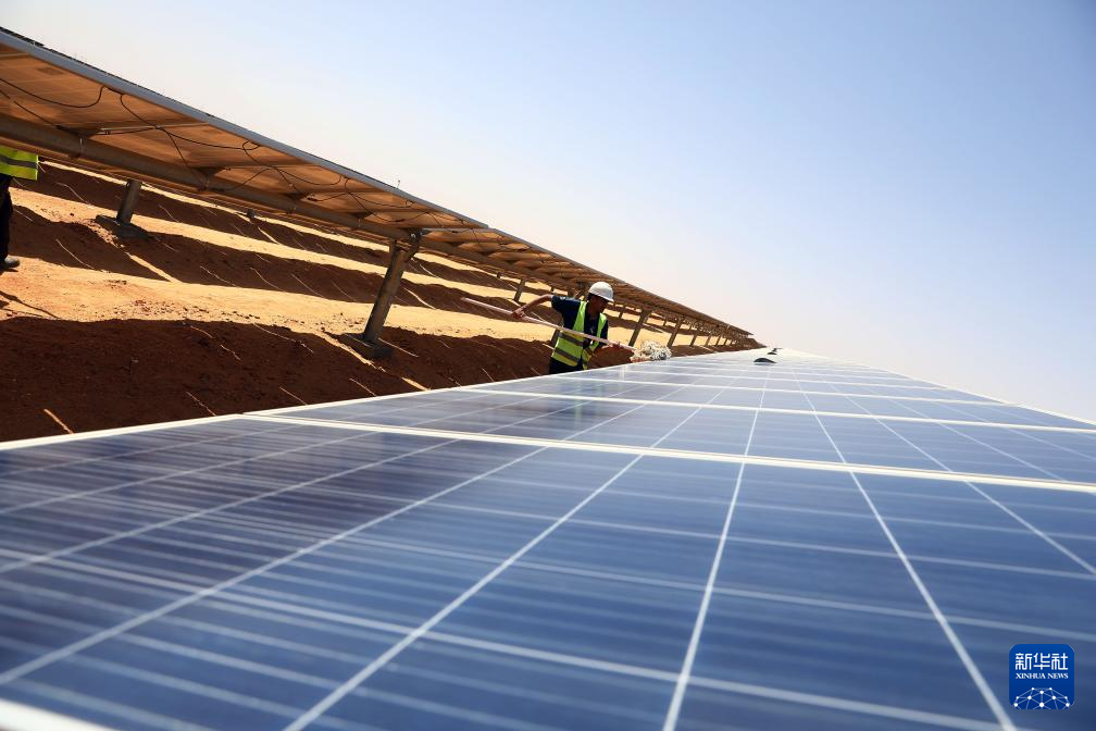  شركة صينية تساعد في تحفيز تنمية الطاقة النظيفة في مصر