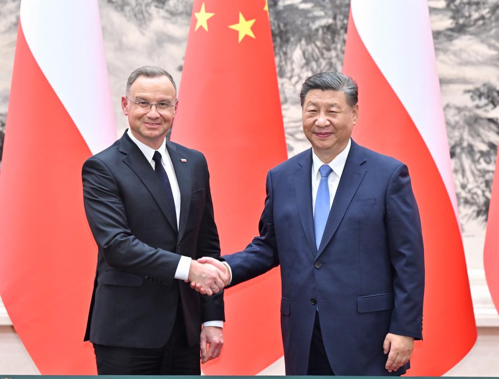 شي: الصين مستعدة لدفع العلاقات مع بولندا إلى مستوى أعلى