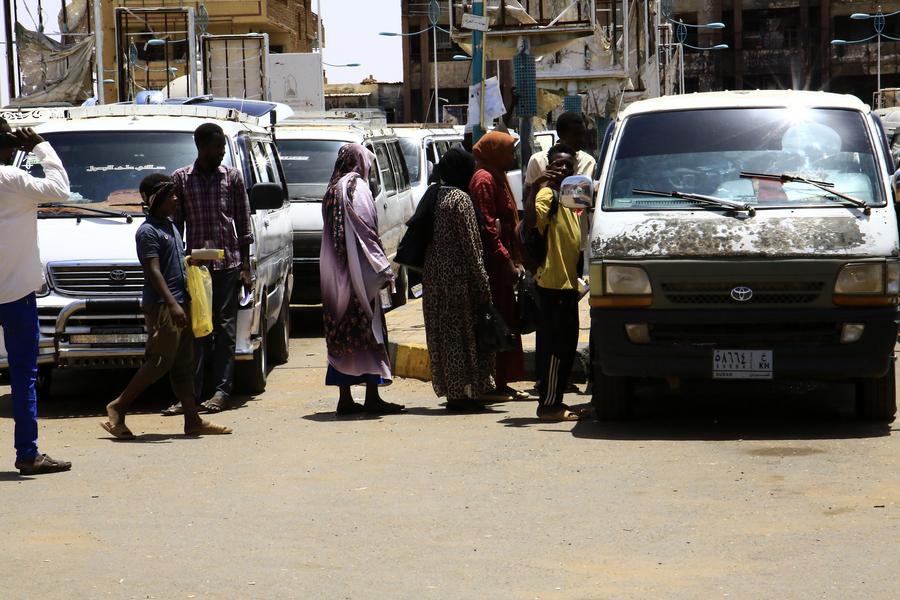 مقالة : الحر يحول منازل السودانيين لـ