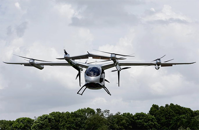 تسليم أول طائرة eVTOL حاصلة على ثلاث شهادات صلاحية للطيران تزيد عن الطن في الصين