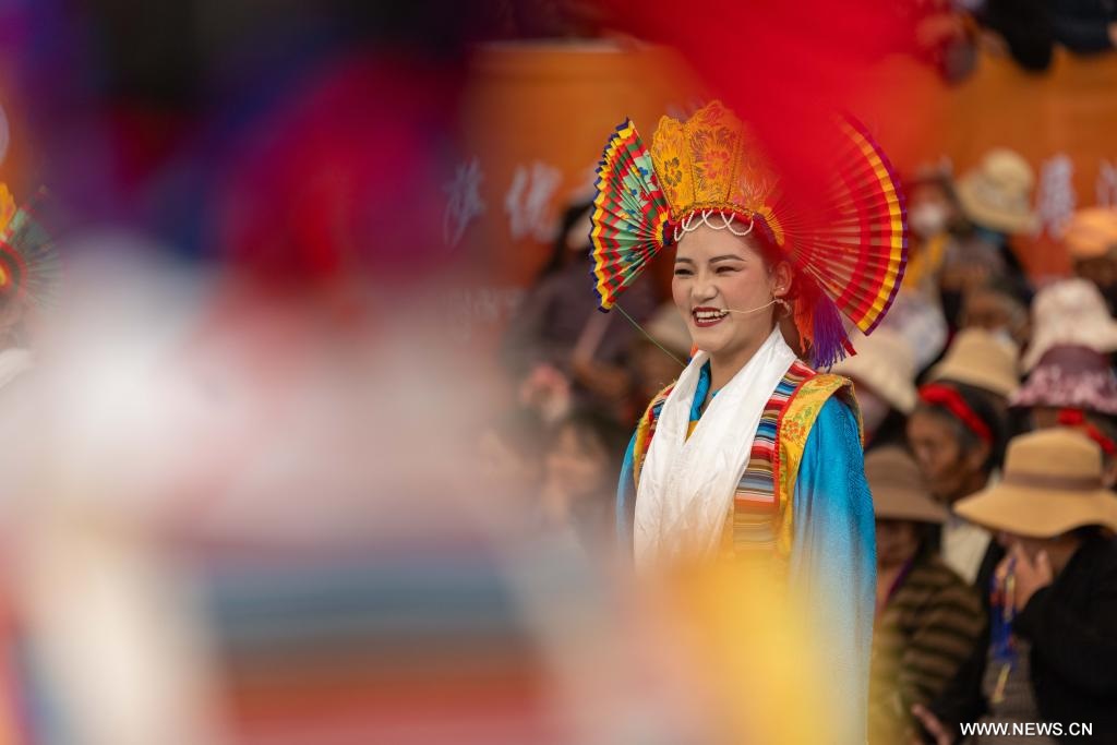 عروض لمسرحية تبتية احتفالا بمهرجان 