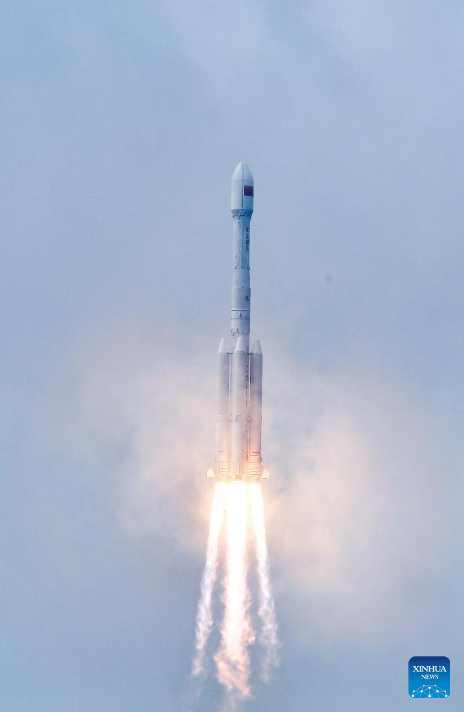 الصين تطلق قمرا اصطناعيا جديدا للاستشعار عن بعد