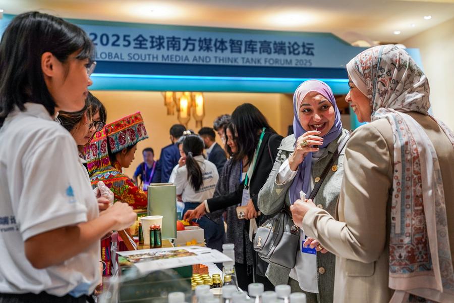 خبراء عرب: وسائل الإعلام ومراكز الأبحاث تتحمل مسؤولية أكبر عن تعزيز صوت الجنوب على الساحة الدولية