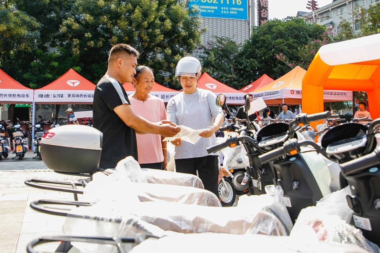 تزايد شعبية التنقل على الدراجات ذات العجلتين في الصين