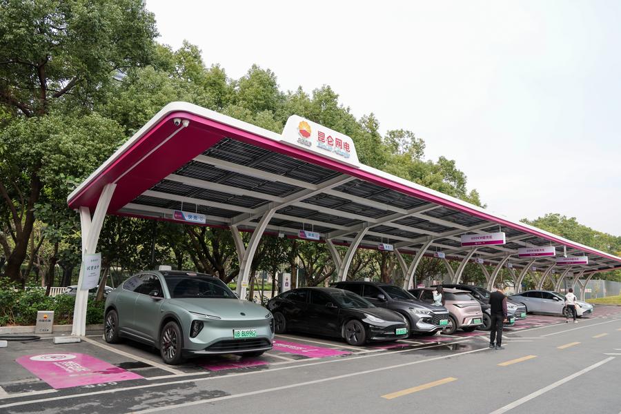 عدد مرافق شحن المركبات الكهربائية في الصين يتجاوز 18 مليون وحدة