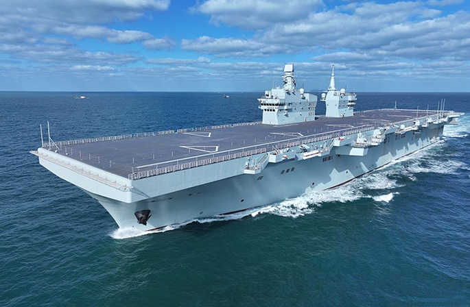أول سفينة هجومية برمائية صينية من طراز "076" تكمل تجربتها البحرية الأولى