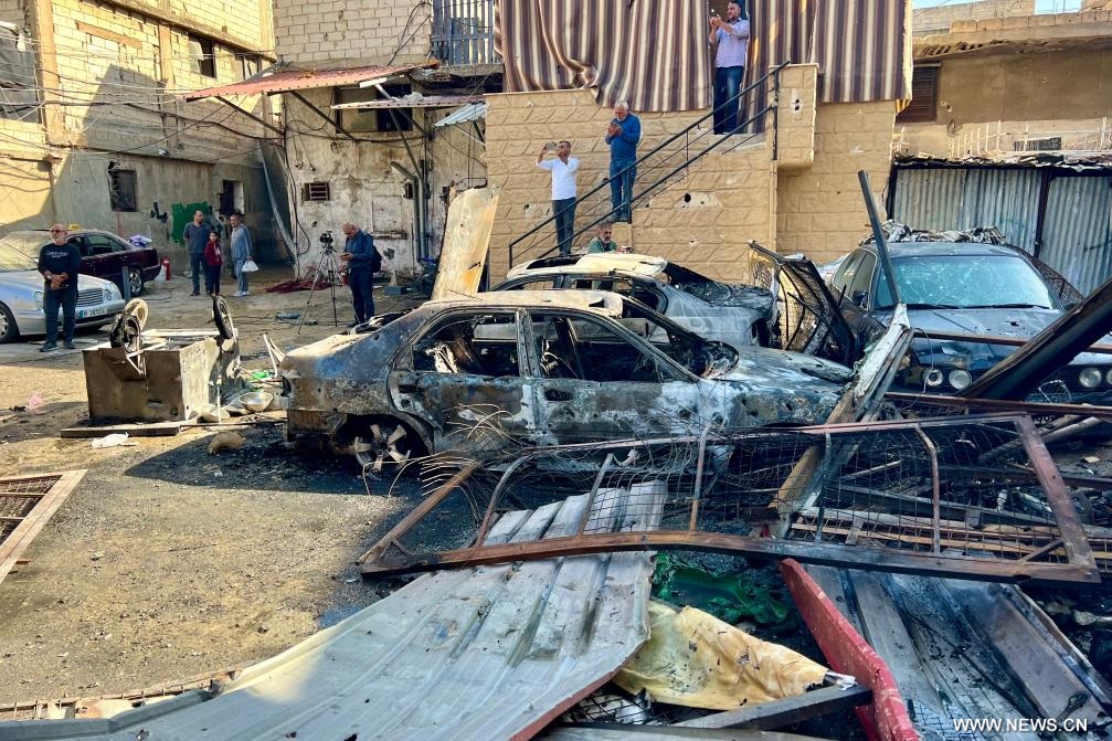 لبنان: ارتفاع عدد قتلى الغارة الإسرائيلية على مخيم عين الحلوة إلى 13 شخصا