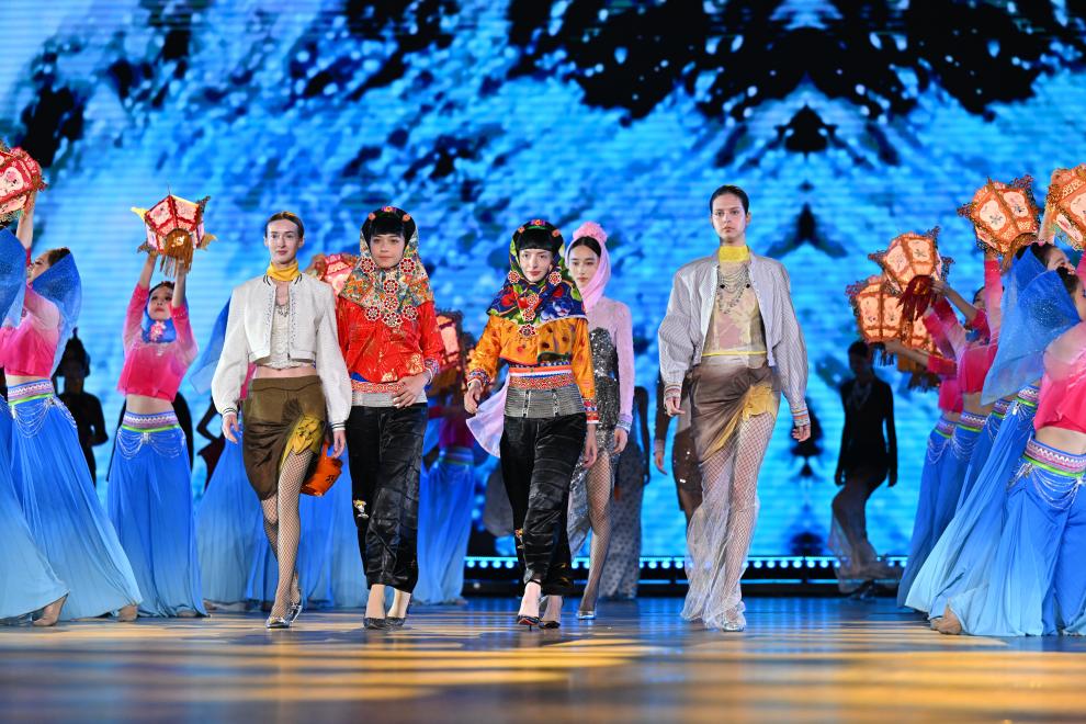 الصورة: حفل افتتاح مهرجان طريق الحرير البحري الدولي للثقافة والسياحة لعام 2025 في جنوب شرقي الصين