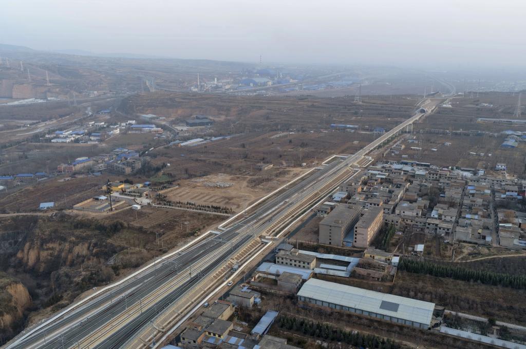 الصورة: تشغيل وشيك لخط شيآن-يانآن للسكك الحديدية فائقة السرعة في مقاطعة شنشي الصينية