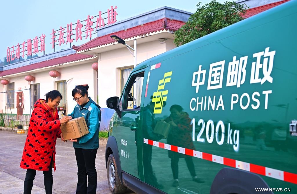 حجم توصيل الطرود في الصين يصل إلى 216.5 مليار وحدة في عام 2025