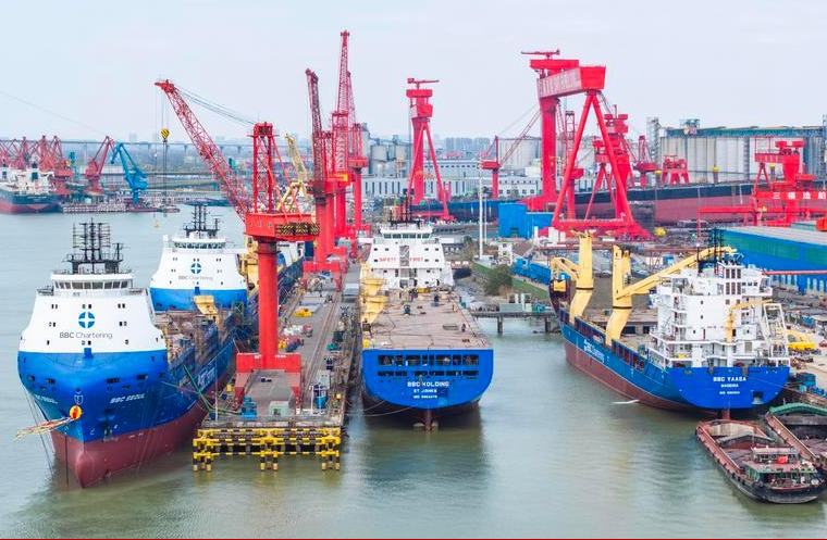 قطاع بناء السفن في الصين يحافظ على ريادته العالمية عام 2025