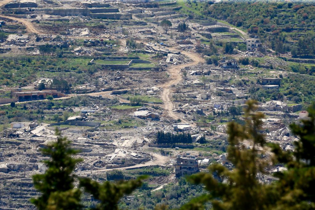 الصورة: دمار واسع في بلدة بيت ليف جنوبي لبنان