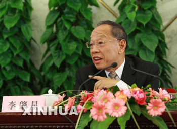 وزير الخارجية الصينى السابق ينتقد مزاد كريستى لقطعتين اثريتين مسروقتين