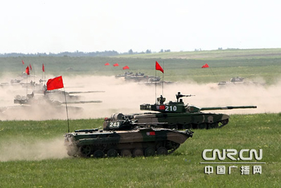 اقامة المناورة العسكرية المشتركة الأولى للقوتين الصينية والروسية 