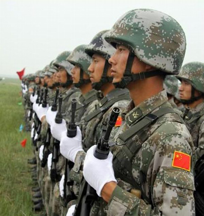 مراسم أداء اليمين للقوات الصينية المشتركة فى المناورات \